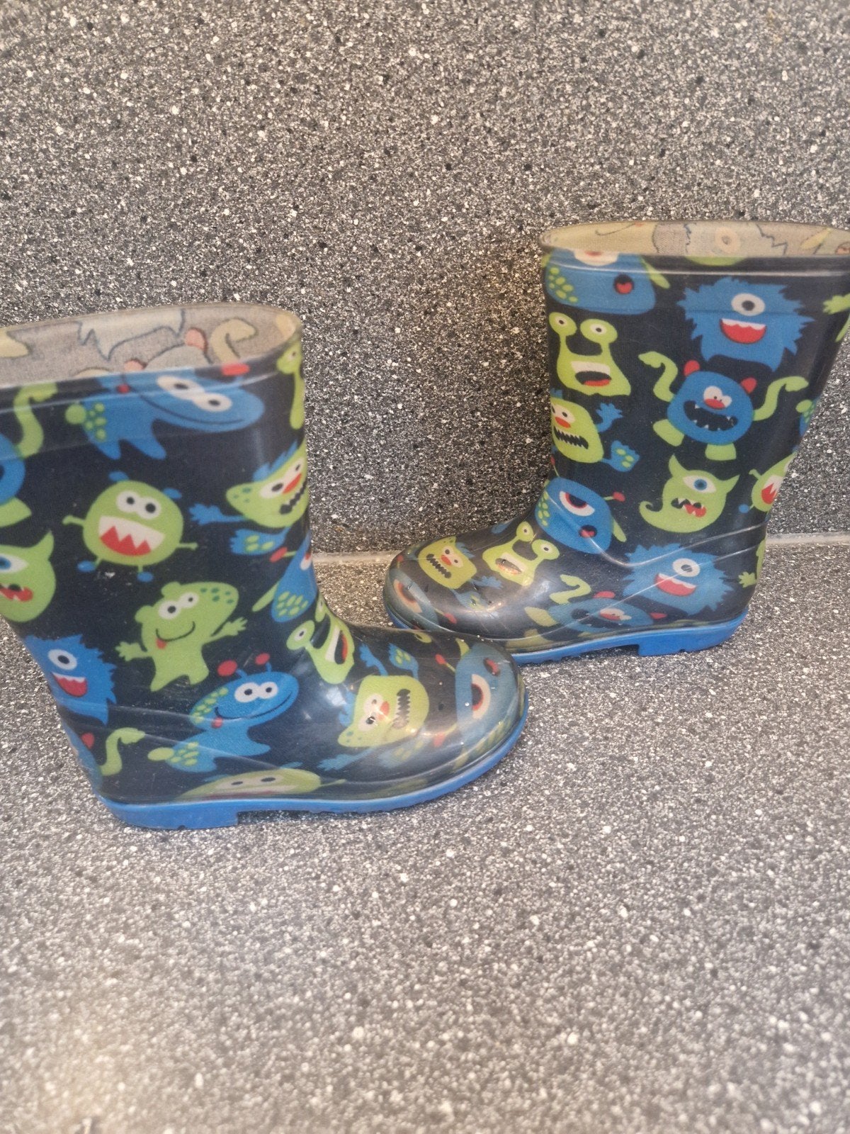 Stoere rubberen laarsjes mt 27  regenlaarzen leuke print, ge, Ophalen of Verzenden, Gebruikt, Jongen of Meisje