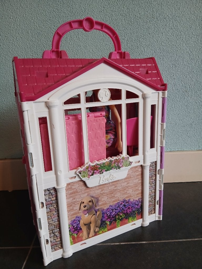 Barbie inklapbaar poppenhuis + 2 poppen + doos, Ophalen, Gebruikt, Barbie