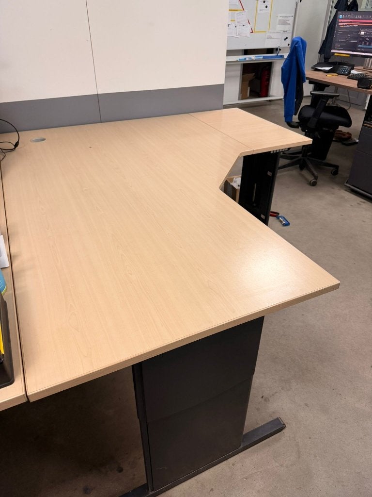 Zit/ sta hoek bureau 5x Niet werkend, Zit-sta bureau, Gebruikt, Hout, 180 cm