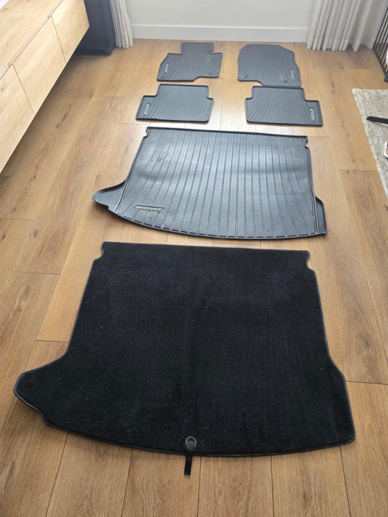 Originele rubber mattenset mazda 3 2018, Auto diversen, Automatten, Ophalen of Verzenden