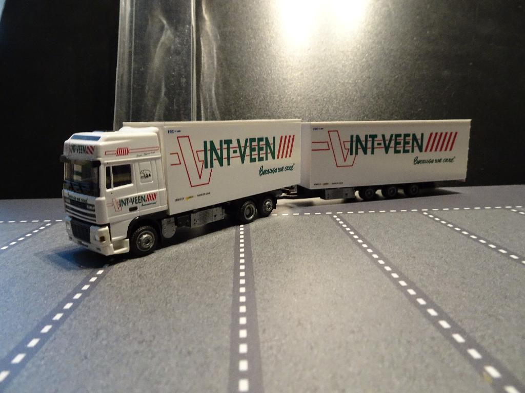 724 awm herpa daf 95 xf ssc intveen volume combi 1:87 truck, Ophalen of Verzenden, Zo goed als nieuw, Bus of Vrachtwagen, AWM