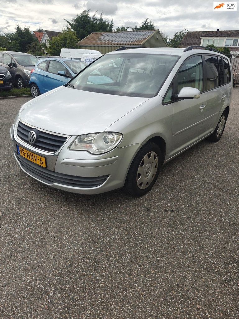 Volkswagen Touran 1.6 Comfortline Business 7PRS, Auto's, Volkswagen, Voorwielaandrijving, Gebruikt, 4 cilinders, Handgeschakeld