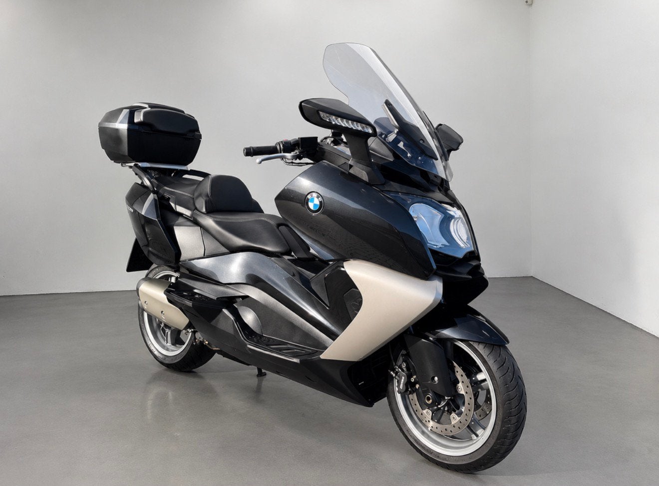 BMW C650 GT | 2012 | NL-kenteken | Handvat Zadel Verwarming, Scooter, Cardan-aandrijving, Occasion, Bedrijf