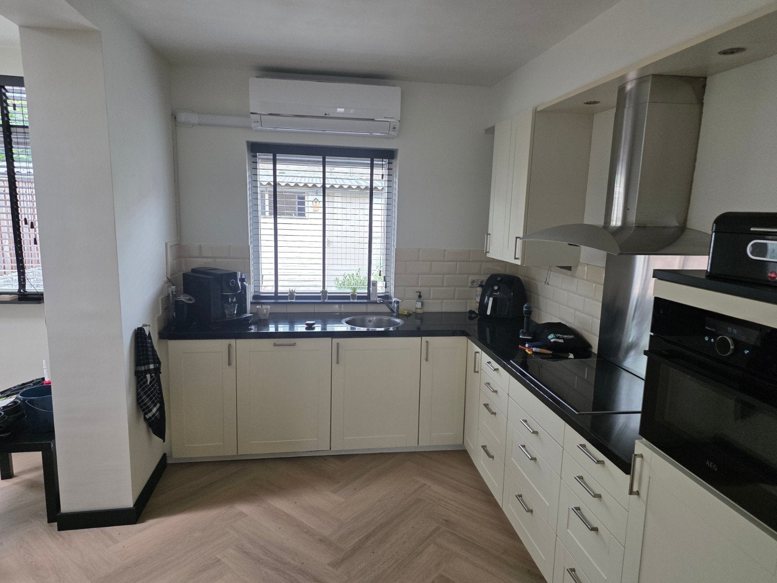 keuken, Huis en Inrichting, Keuken | Complete keukens, Ophalen, Gebruikt, Hoekkeuken, Crème