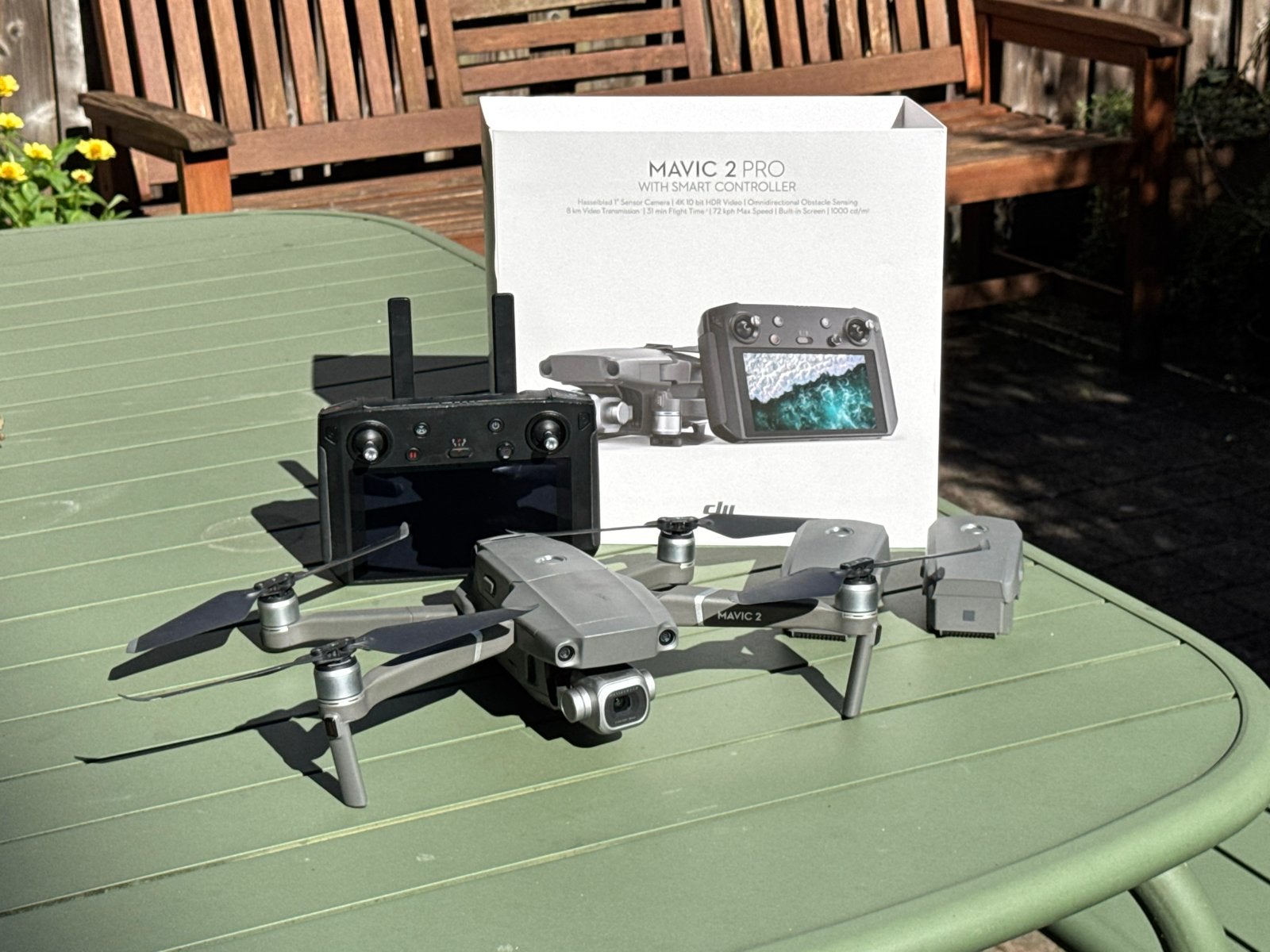DJI Mavic 2 Pro met Smart Controller en 3 accu's, Audio, Tv en Foto, Gebruikt, 30 tot 45 minuten, Cameradrone, 5 tot 10 kilometer