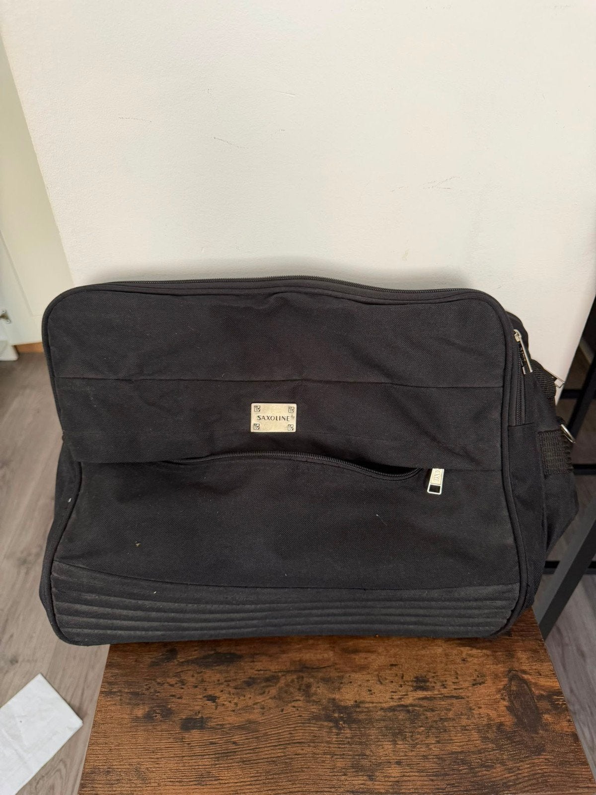 Zwarte laptoptas/aktetas van Saxoline, Ophalen