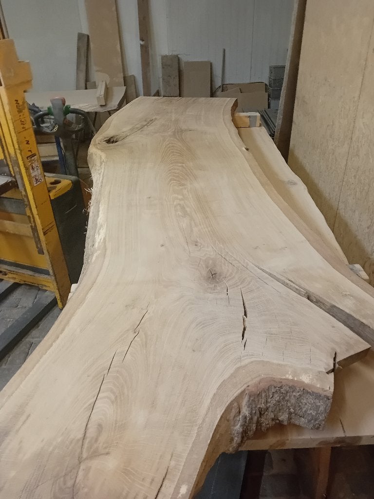 Boomstamtafel | eiken karakteristieke tafel | Op maat |