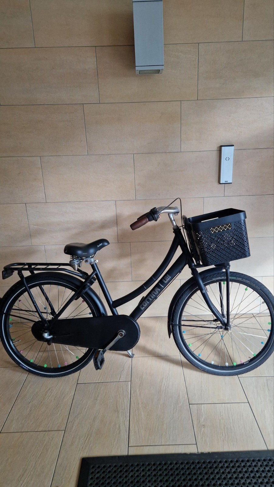 Cortina U4 Meisjesfiets 24 inch - 3 versnellingen, Fietsen en Brommers, Fietsen | Meisjes, Terugtraprem, Cortina U4 transportfiets