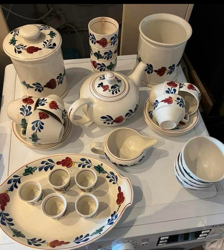 Boerenbont servies veelal met stempels, Ophalen of Verzenden