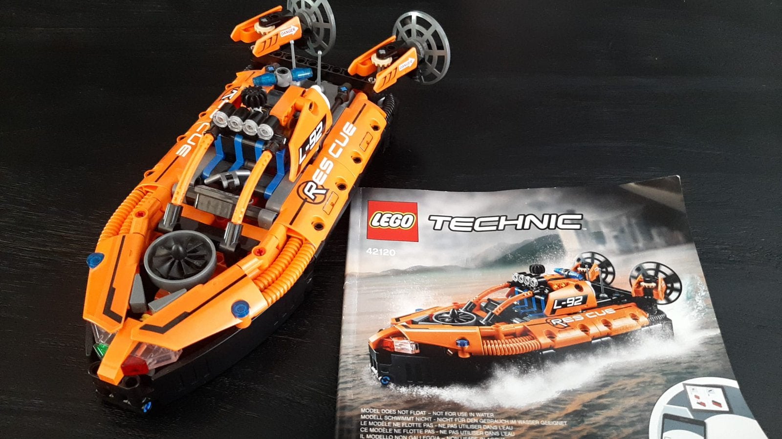LEGO Technic 42120 Reddingshovercraft, Ophalen of Verzenden, Zo goed als nieuw, Overige merken