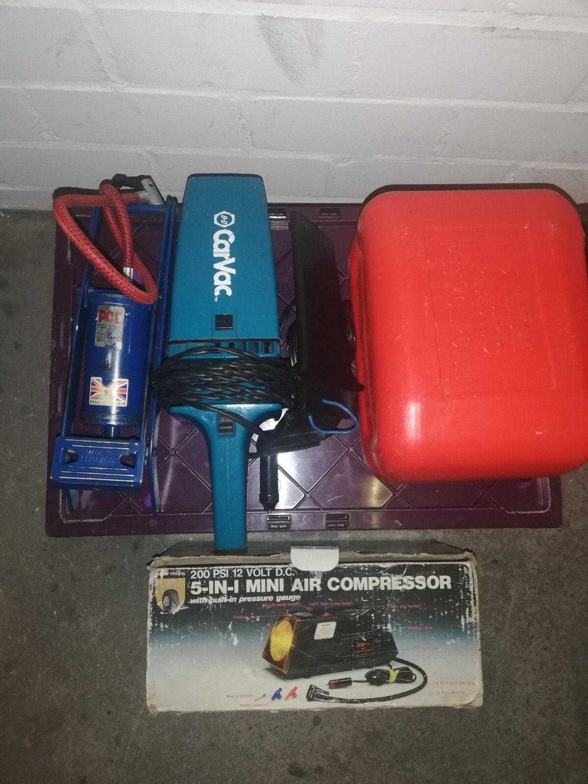Auto stofzuiger, voetpomp en mini luchtcompressor, Ophalen of Verzenden, Gebruikt