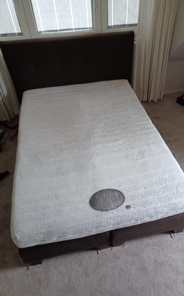 Boxspring van Avek, Ophalen, Bruin, Tweepersoons, 140 cm