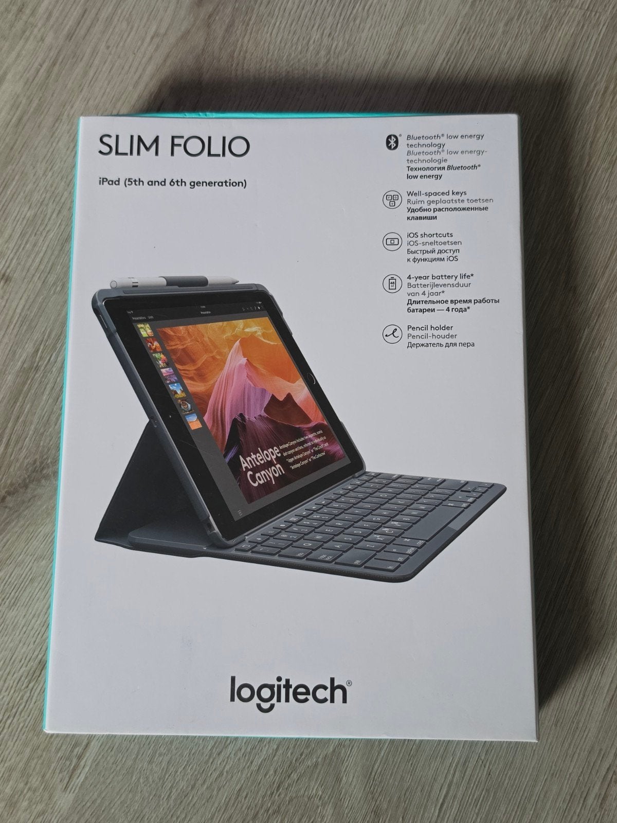 Logitech Slim Folio Keyboard Case voor iPad (5e/6e Gen), Ophalen of Verzenden