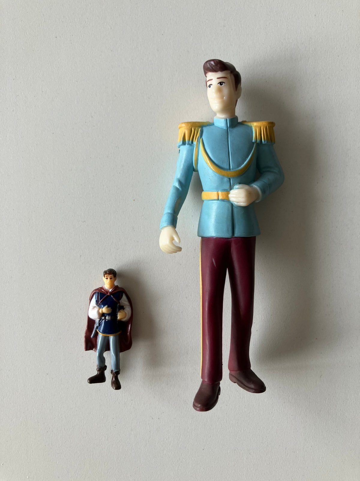Walt Disney prinsen figuren per stuk €1, Verzenden, Overige figuren, Zo goed als nieuw, Beeldje of Figuurtje