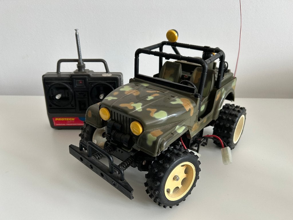 Vintage Protech Willy’s Super Warrior 1/10 rc auto, Hobby en Vrije tijd, Elektro, Gebruikt, Auto offroad, Ophalen of Verzenden