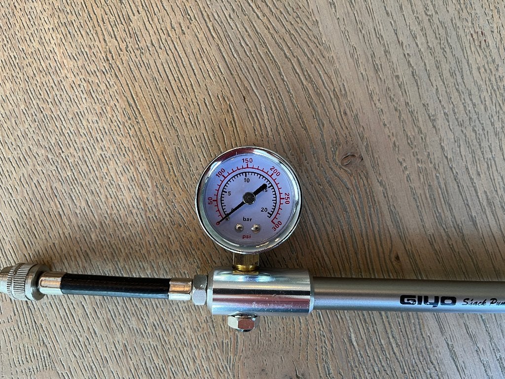 20 bar MTB demper/vork-pomp, Overige materialen, Overige typen, Zo goed als nieuw, Mountainbike