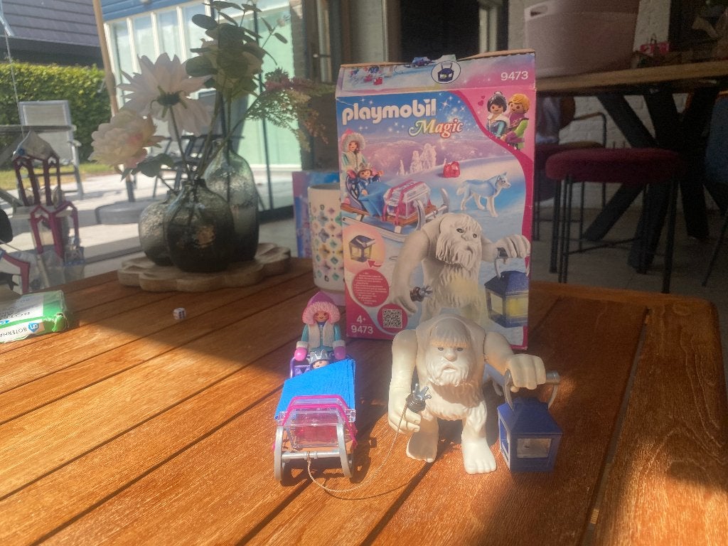 Playmobil yeti met slee (+doos) (9473), Ophalen of Verzenden, Zo goed als nieuw, Complete set