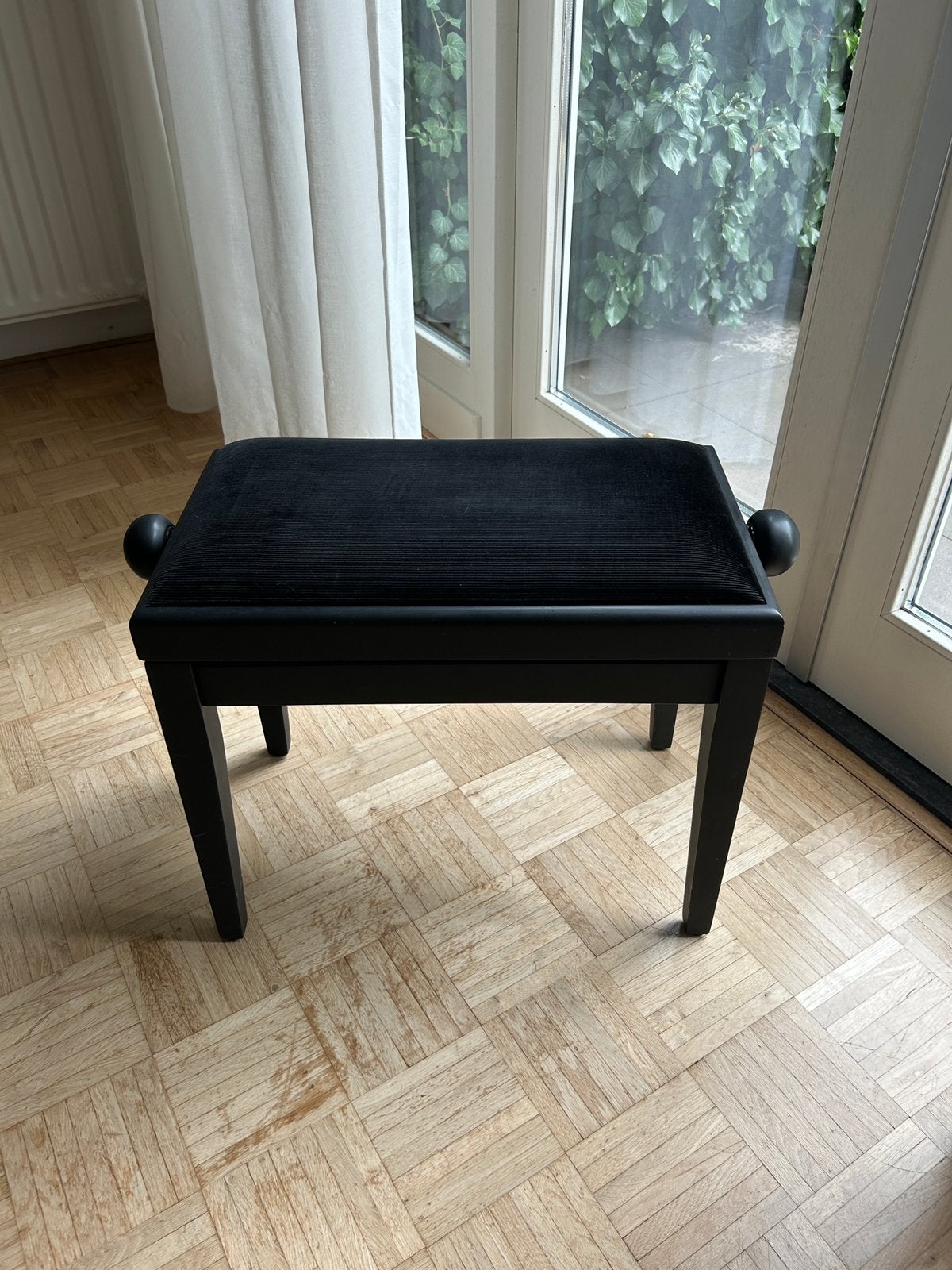 Te koop: PIANOKRUK, Ophalen, Zo goed als nieuw, Zwart