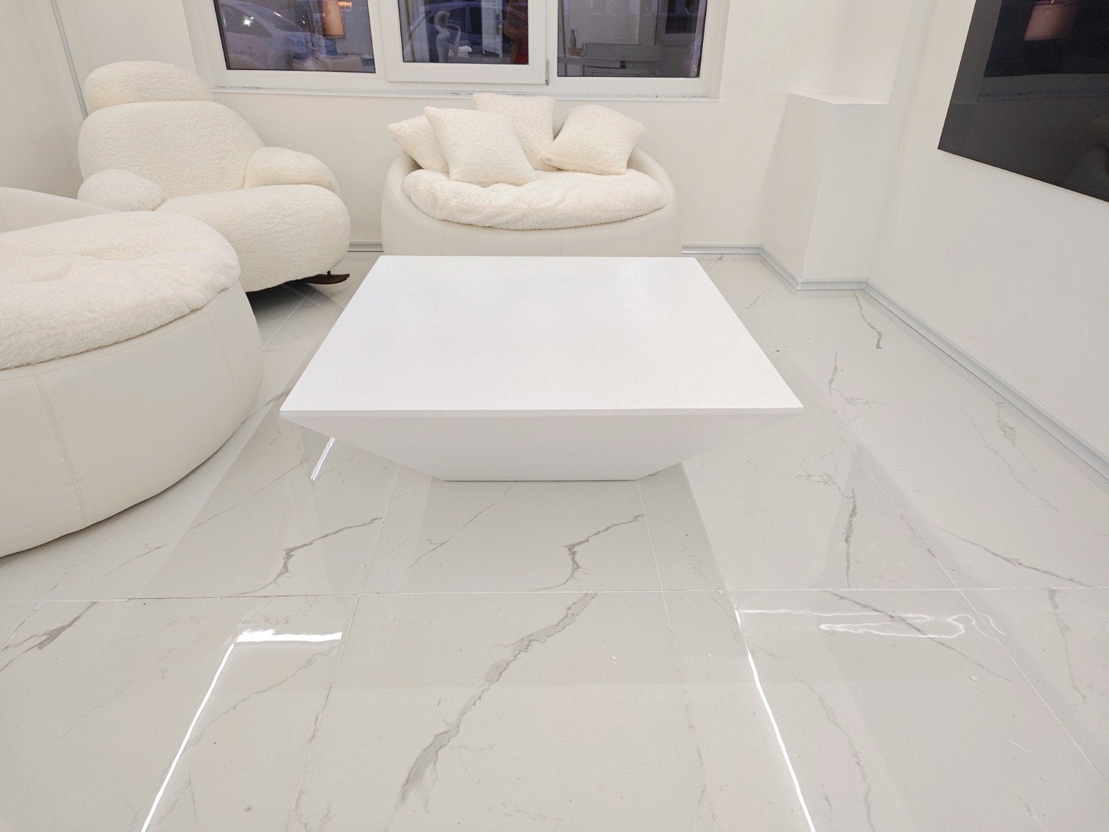 Moderne Witte Salontafel met Opbergruimte, Vierkant, Zo goed als nieuw, Modern, minimalistisch, 50 tot 100 cm