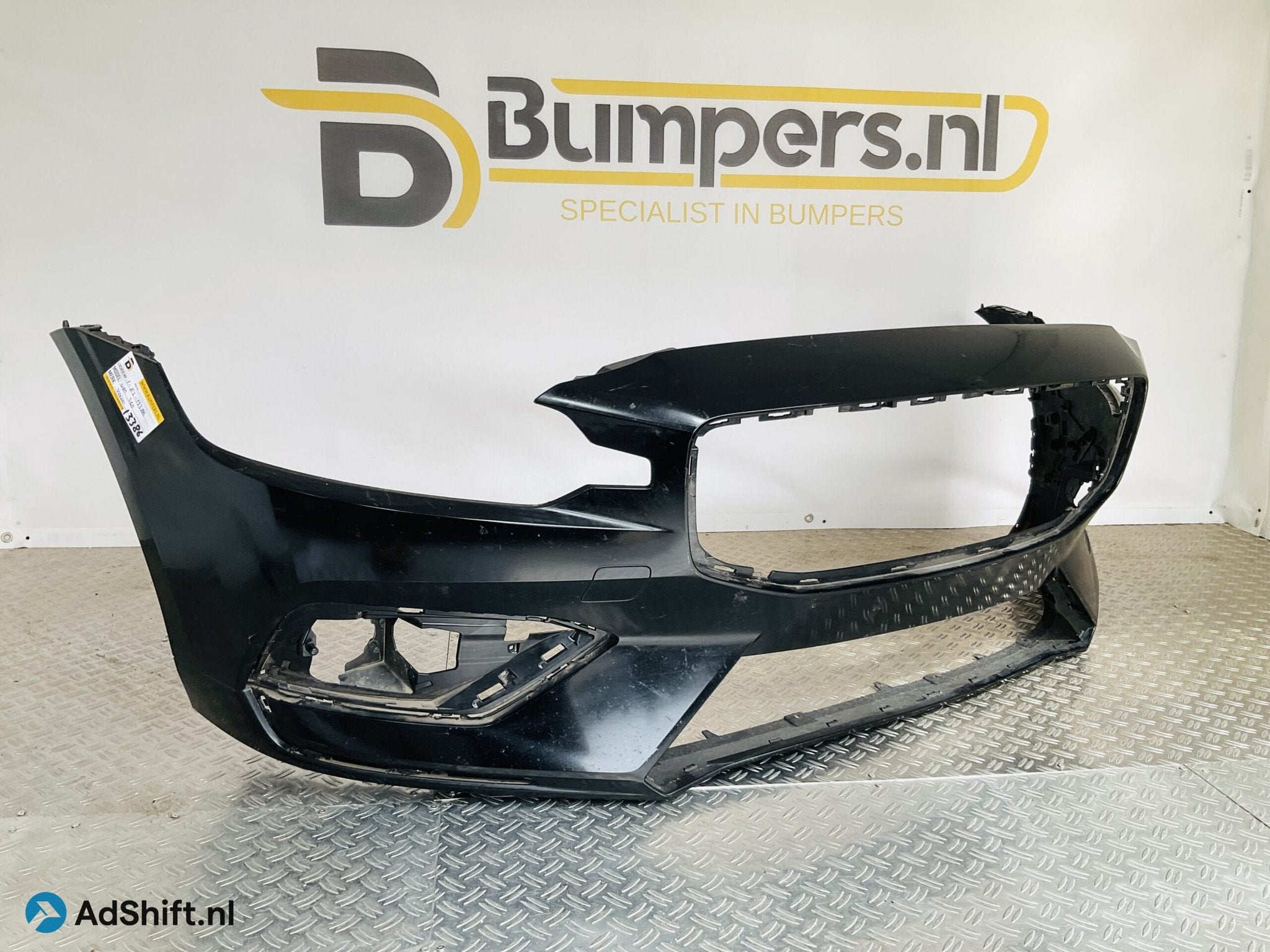 Bumper Volvo S60 V60 2018-2022 31690589 Voorbumper 1-E3-1338, Auto-onderdelen, Bumper