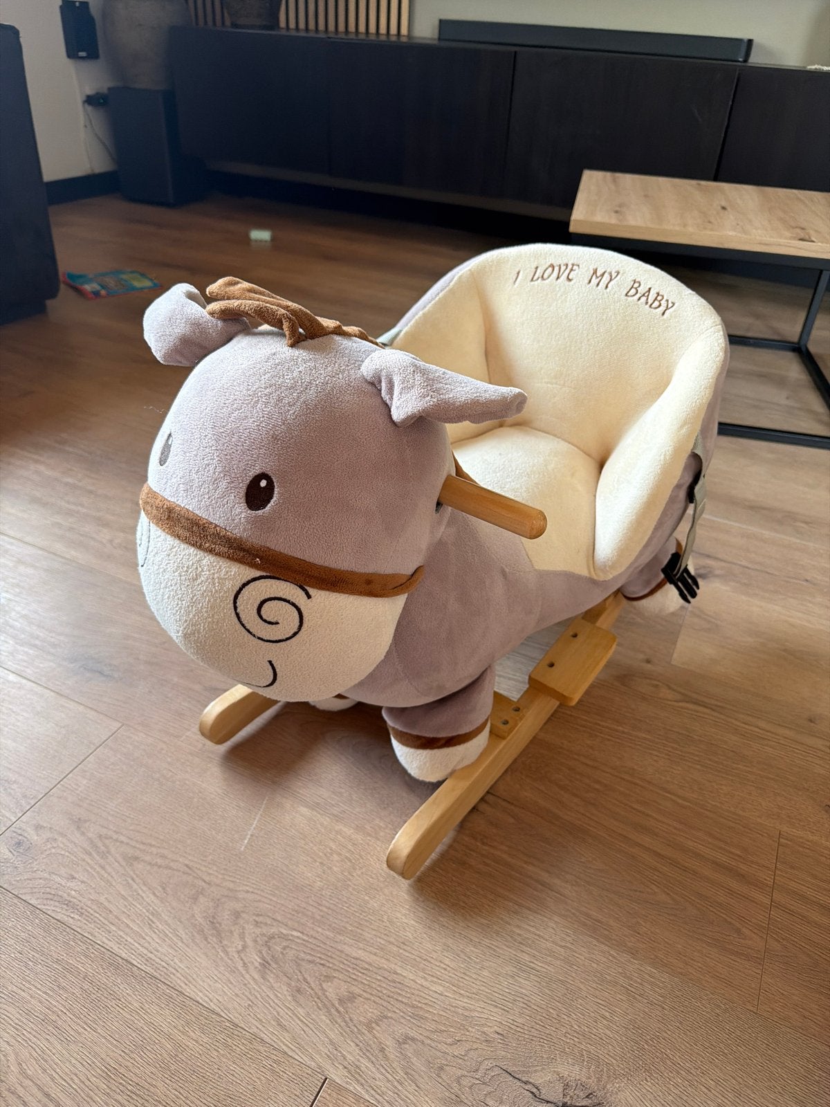 Hobbelpaardje met geluid - Zacht en Veilig Speelplezier, Kinderen en Baby's, Speelgoed | Babyspeelgoed, Ophalen of Verzenden, Zo goed als nieuw