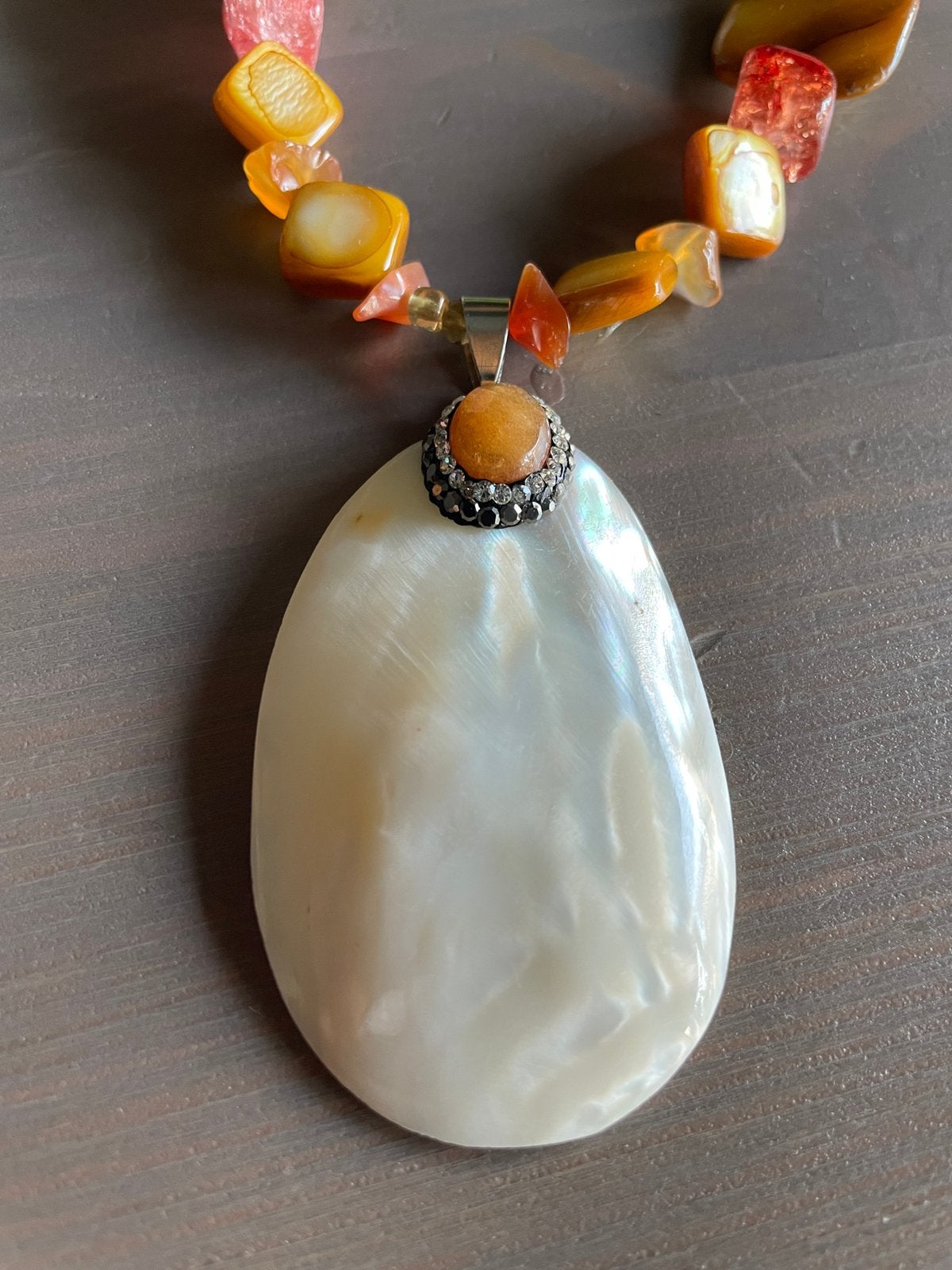 Schelp ketting, Ophalen of Verzenden, Zo goed als nieuw, Roze, Steen of Mineraal