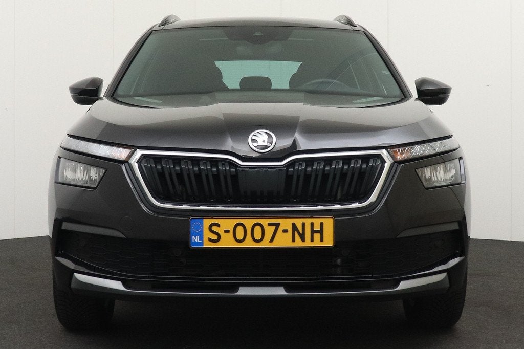 Skoda Kamiq 1.0 111PK Aut. TSI Sport Pano-dak Ele.Trekhaak C, Auto's, Skoda, Stof, Gebruikt, Automatische klimaatregeling, 620 kg