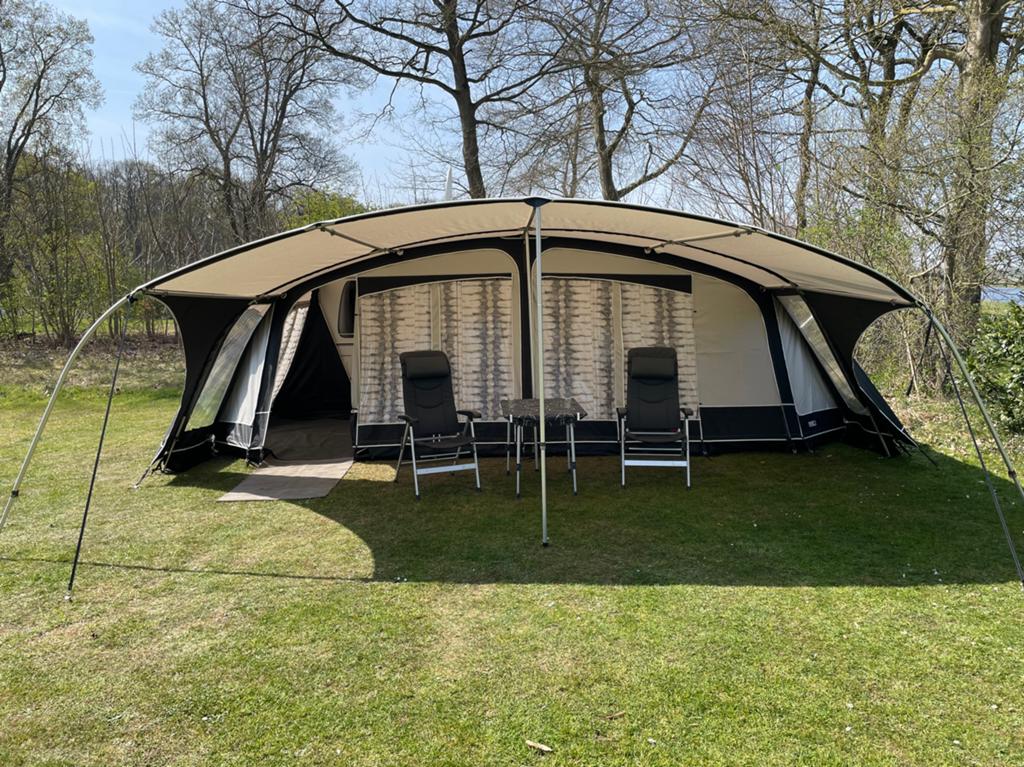 Unico Milaan 280 voortent maat 14.1, zeer compleet, Caravans en Kamperen, Voortenten en Luifels, Ophalen, Zo goed als nieuw, Ten Cate All Season 240g/m2