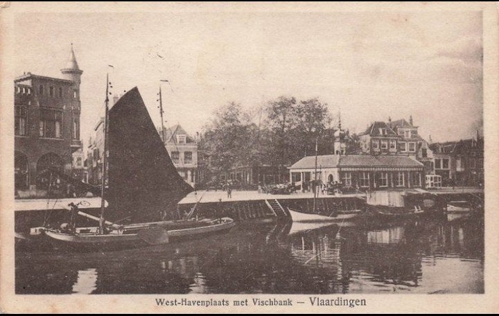 Vlaardingen Westhavenplaats met Vischbank, Verzenden, 1920 tot 1940, Gelopen, Zuid-Holland