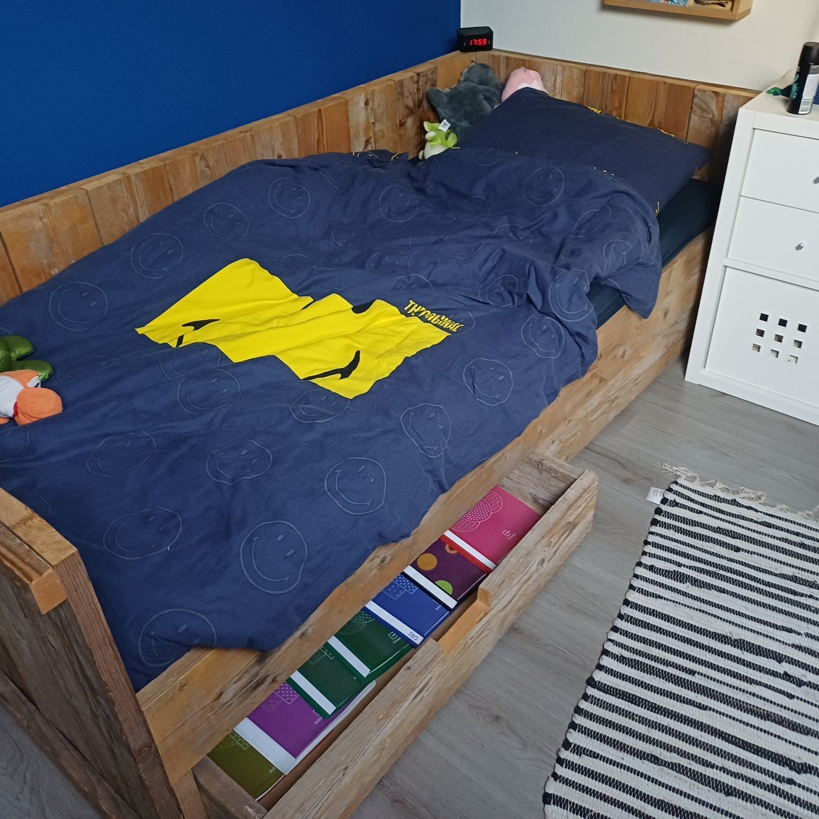 Steigerhouten bed met opberglades - Eenpersoons, Ophalen, Gebruikt, 90 cm, Eenpersoons