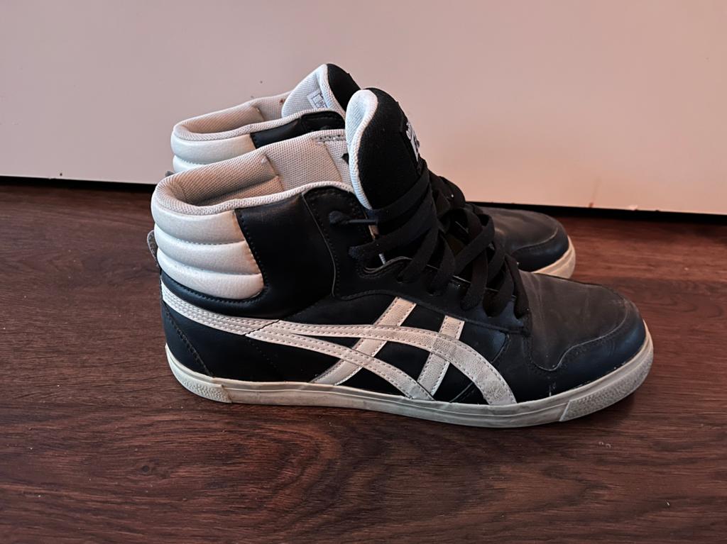 Tiger maat 42,5 voor €5,-, Kleding | Heren, Schoenen, Zwart, Ophalen of Verzenden, Sneakers of Gympen, Tiger