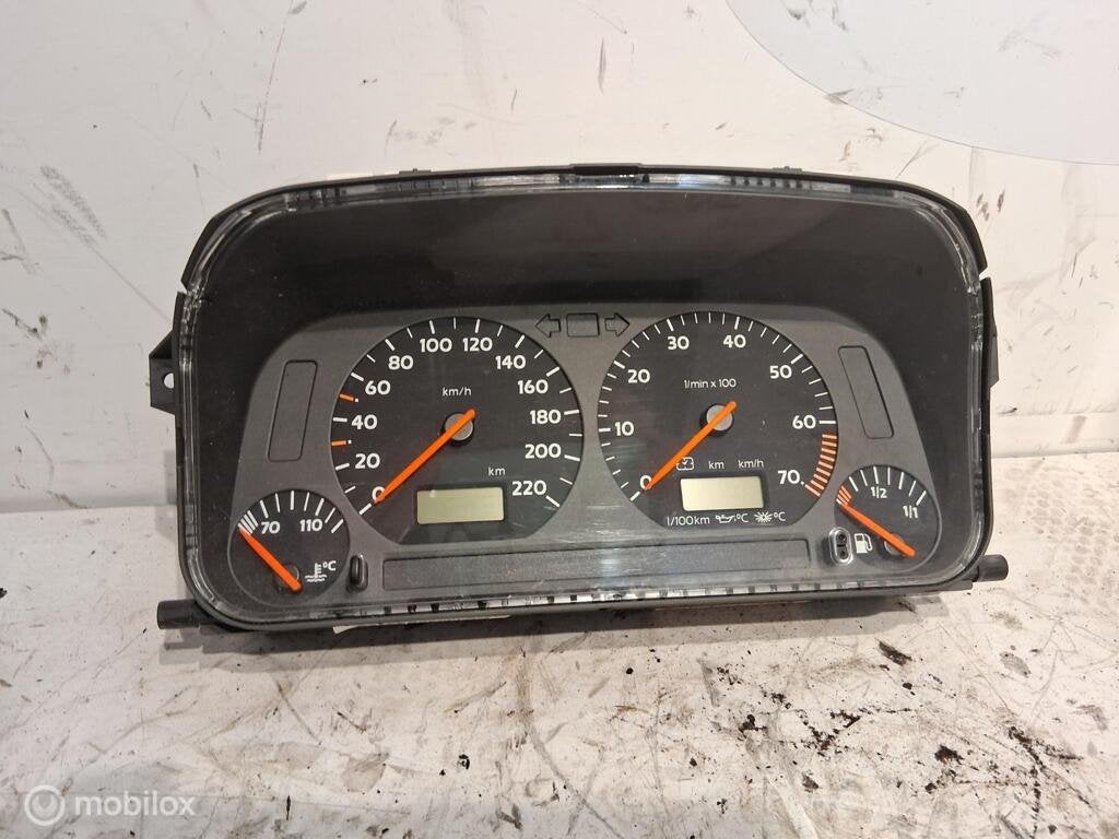Kilometerteller Vw Golf Cabrio IV 1.8 ('98-'02) 1E0919880B, Auto-onderdelen, Dashboard en Schakelaars, Gebruikt, Volkswagen, Ophalen of Verzenden