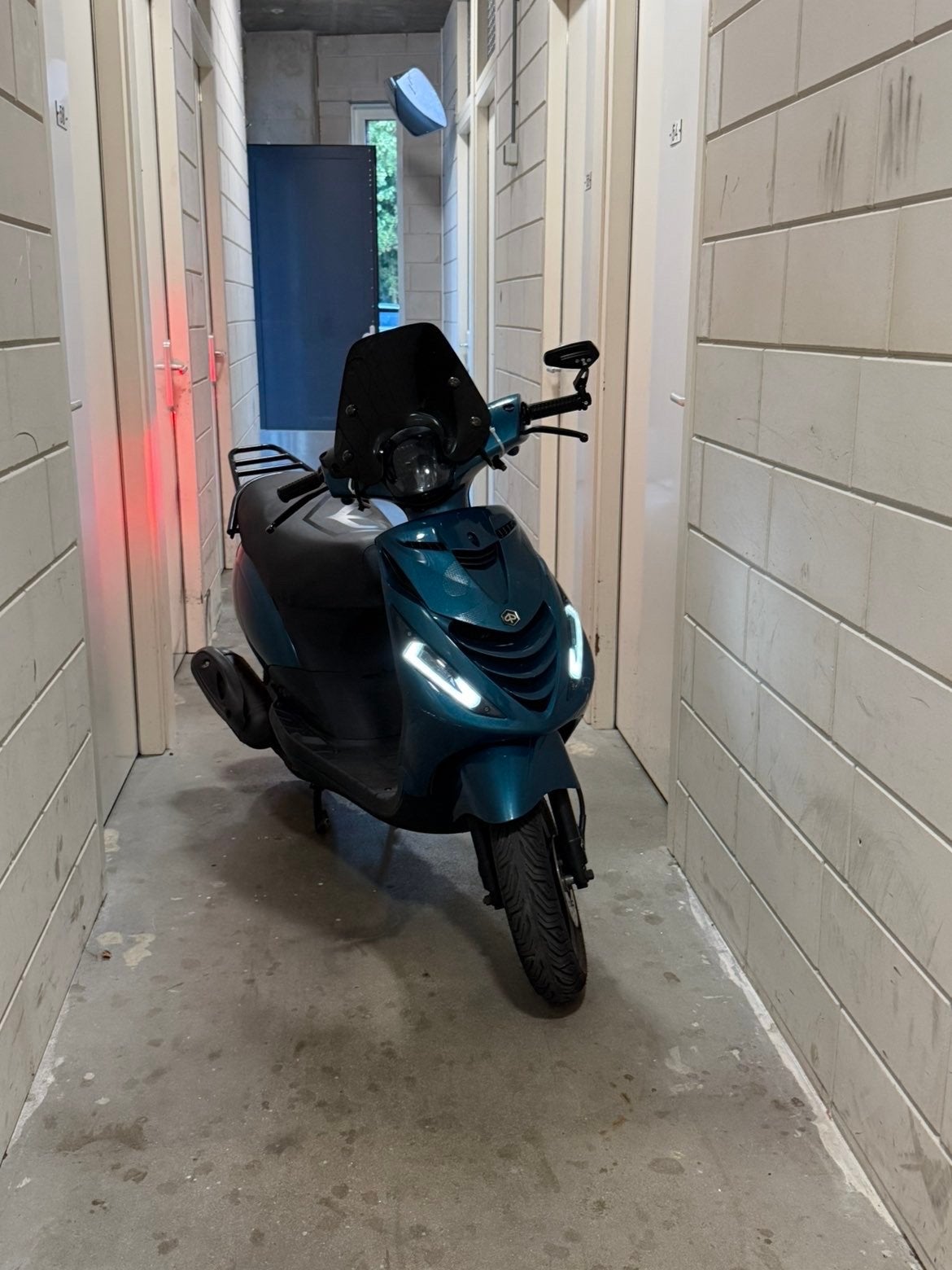 Piaggio Zip 80cc 4T 2V malossi, Begrenzer, custom kappen!, Fietsen en Brommers, Scooters | Piaggio, Zo goed als nieuw, Zip, Benzine