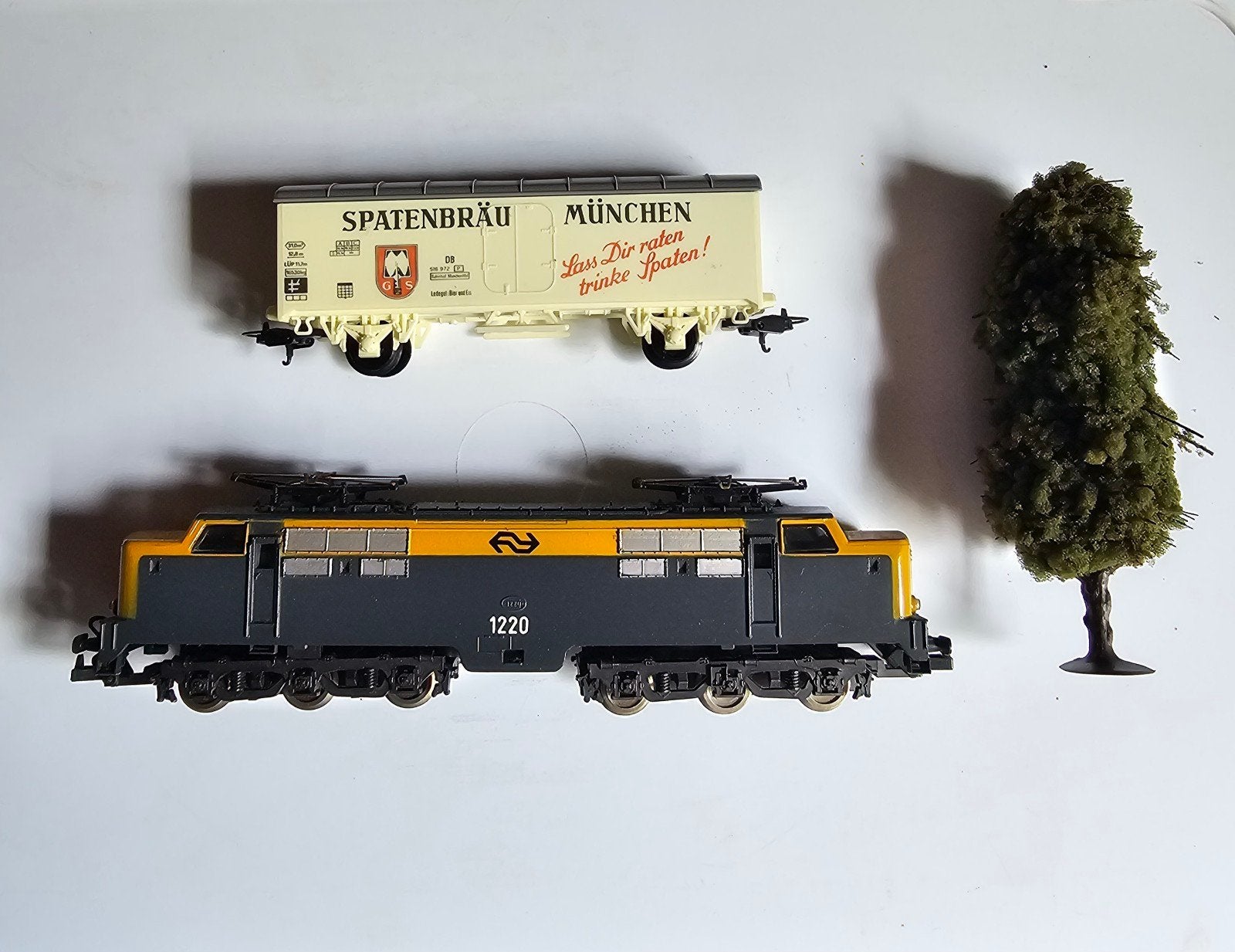 Lima Treinset NS 1220 met wagons. Transformator en rails, Hobby en Vrije tijd, Modeltreinen | H0, Gelijkstroom, Analoog, Ophalen of Verzenden