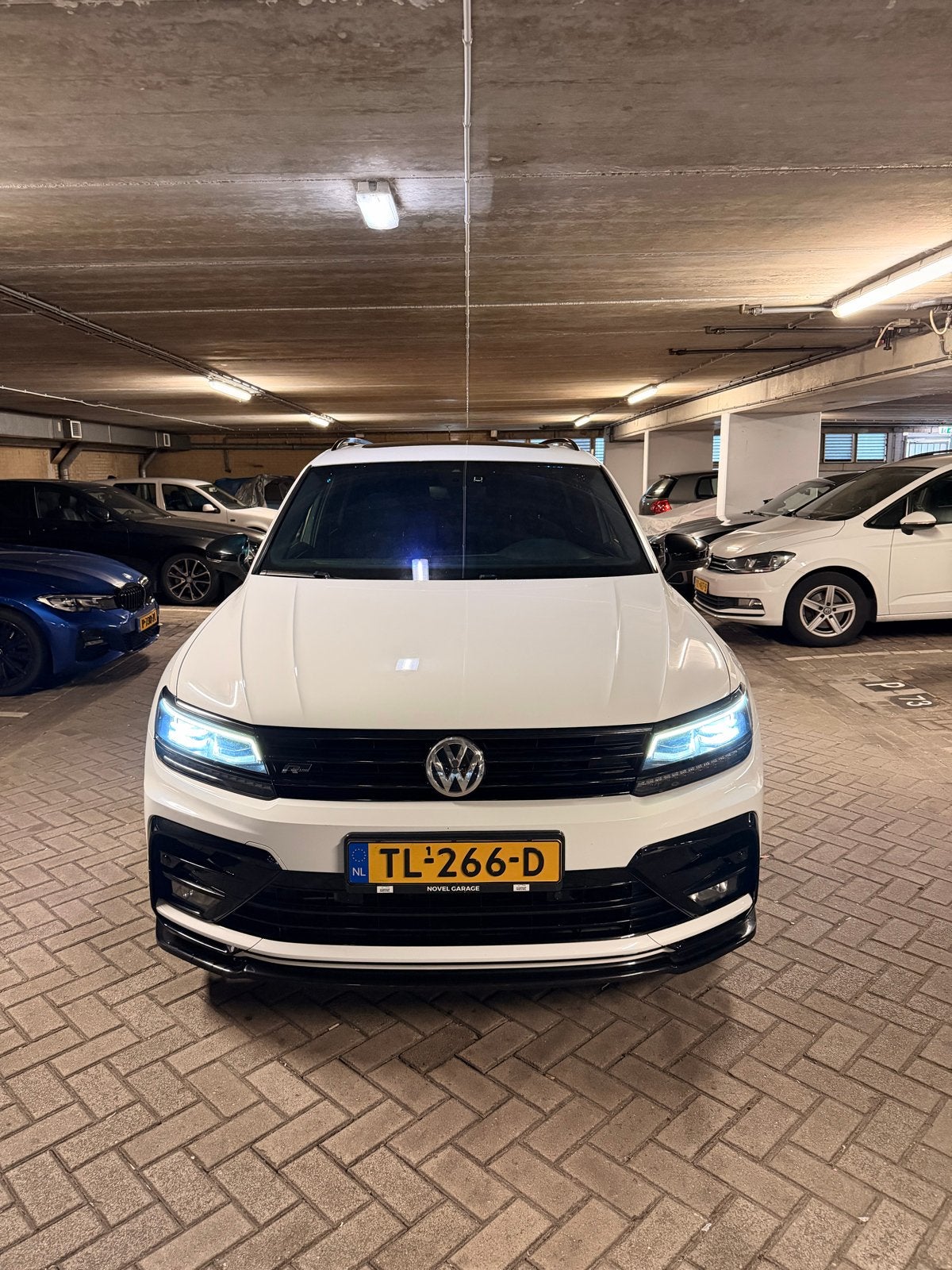 Volkswagen Tiguan 1.4 R line TSI 110KW DSG 2018 Wit, Automaat, 4 cilinders, 2000 kg, Wit