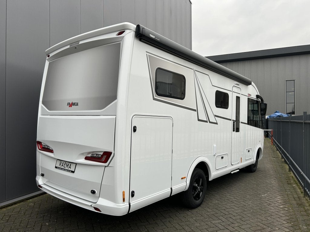 Frankia Neo I 7 GDK Mercedes, Enkele bedden, Automaat, Ringverwarming, Koelkast, Bedrijf, Tot en met 3