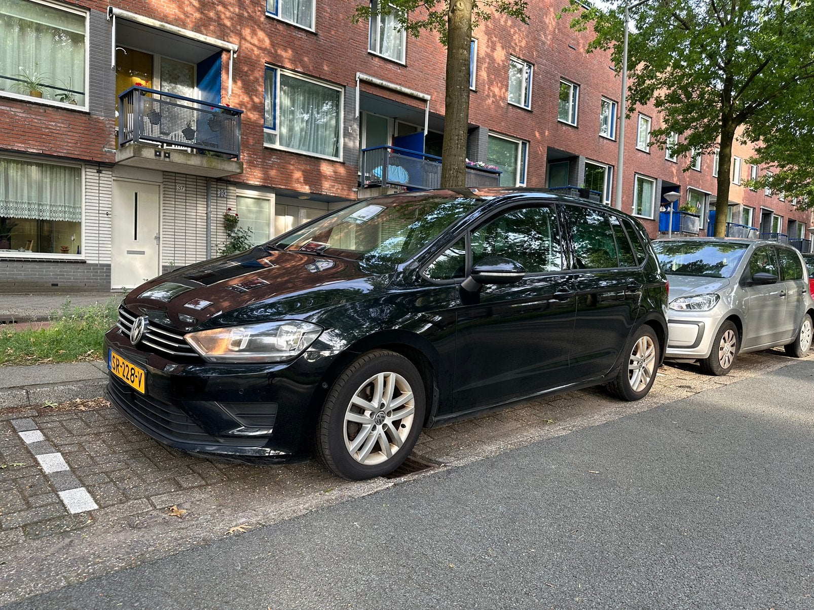 Volkswagen Golf Sportsvan 1.6 TDI 81KW 7-DSG 2014 Zwart, 4 cilinders, Zwart, Golf Sportsvan, 24 km/l