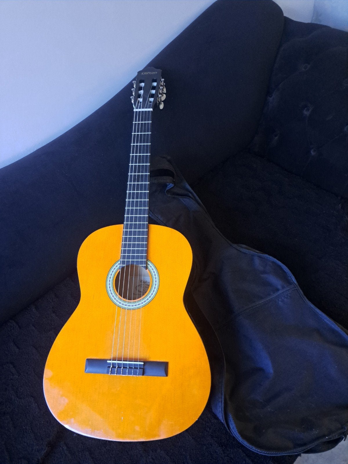 Clifton Klassieke Gitaar met Hoes - Zo goed als nieuw, Muziek en Instrumenten, Ophalen