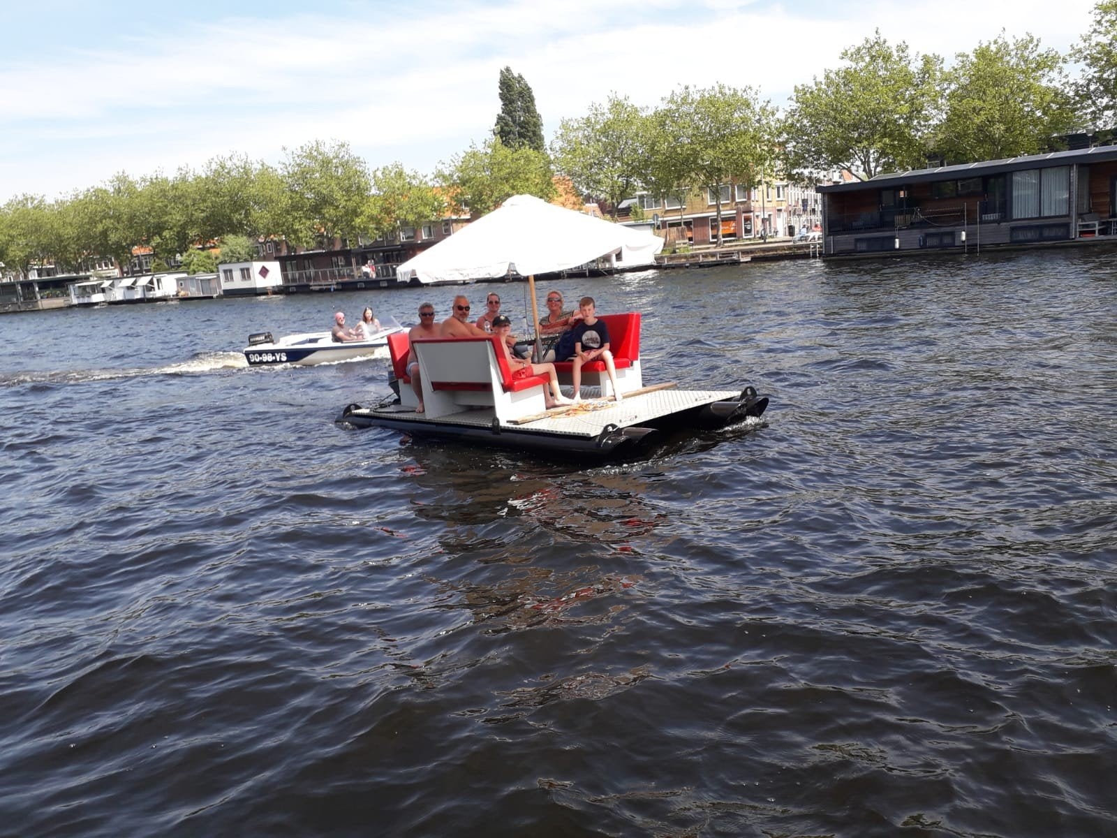 Pontonboot met Yamaha 25pk viertakt motor, Ophalen