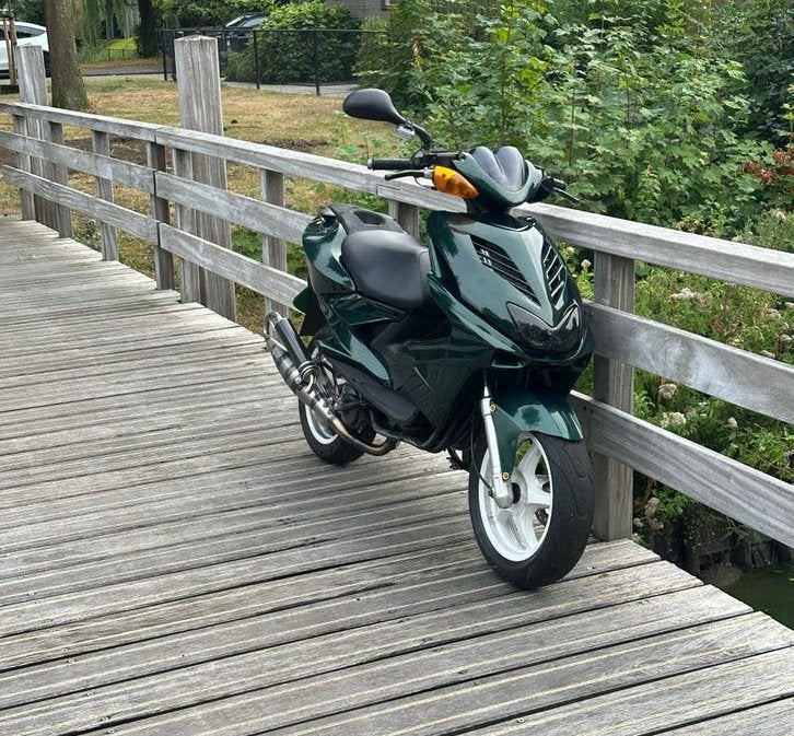 Waarde peiling: Aerox 2005 70cc Stage6 MK2 Racing, Ophalen, Gebruikt, Tweetakt, Yamaha