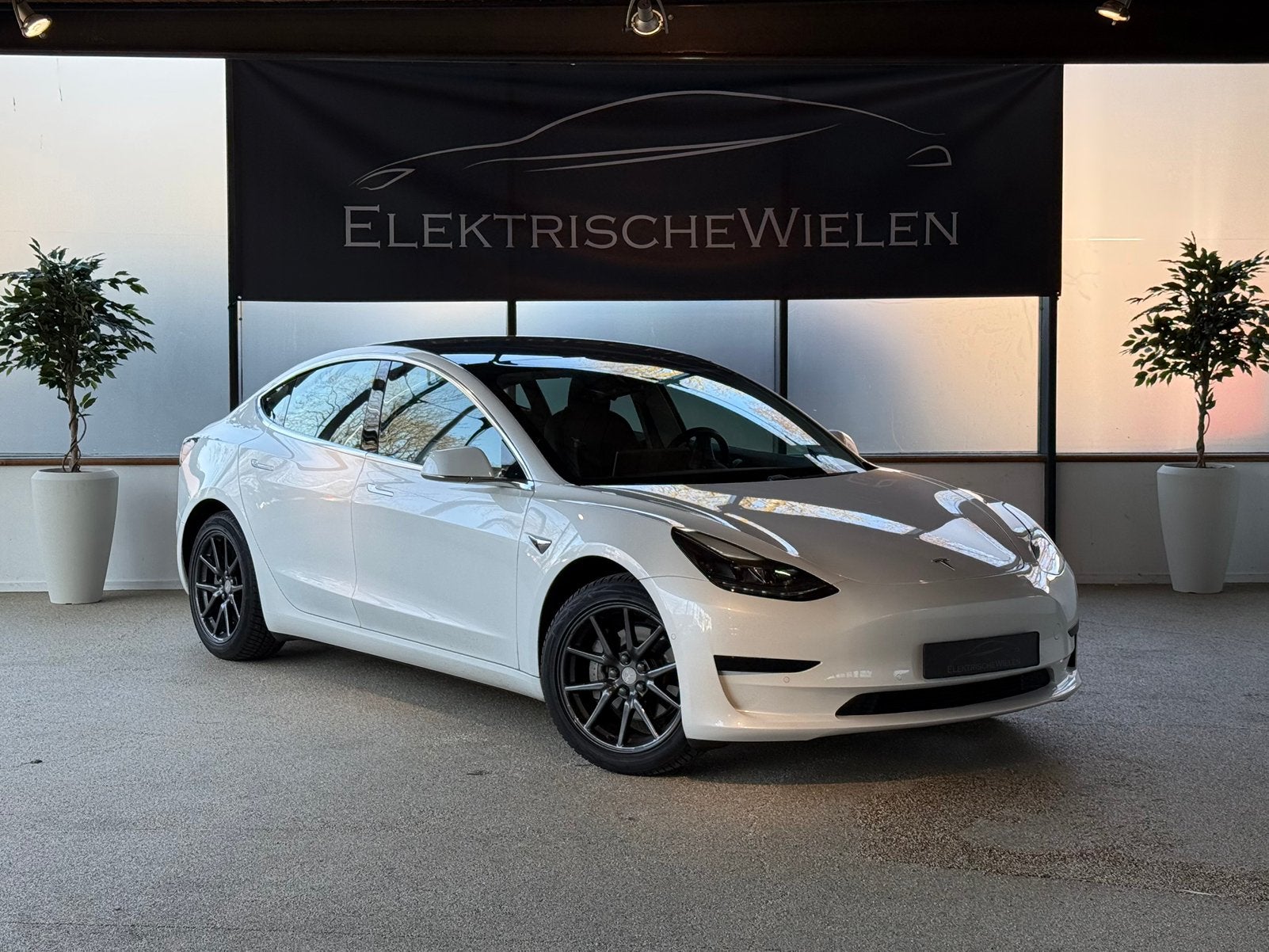 Tesla Model 3 / 2020 AUTOPILOT LFP BTW / 89% SoH, Auto's, Automaat, Achterwielaandrijving, Zwart, Parkeerassistent