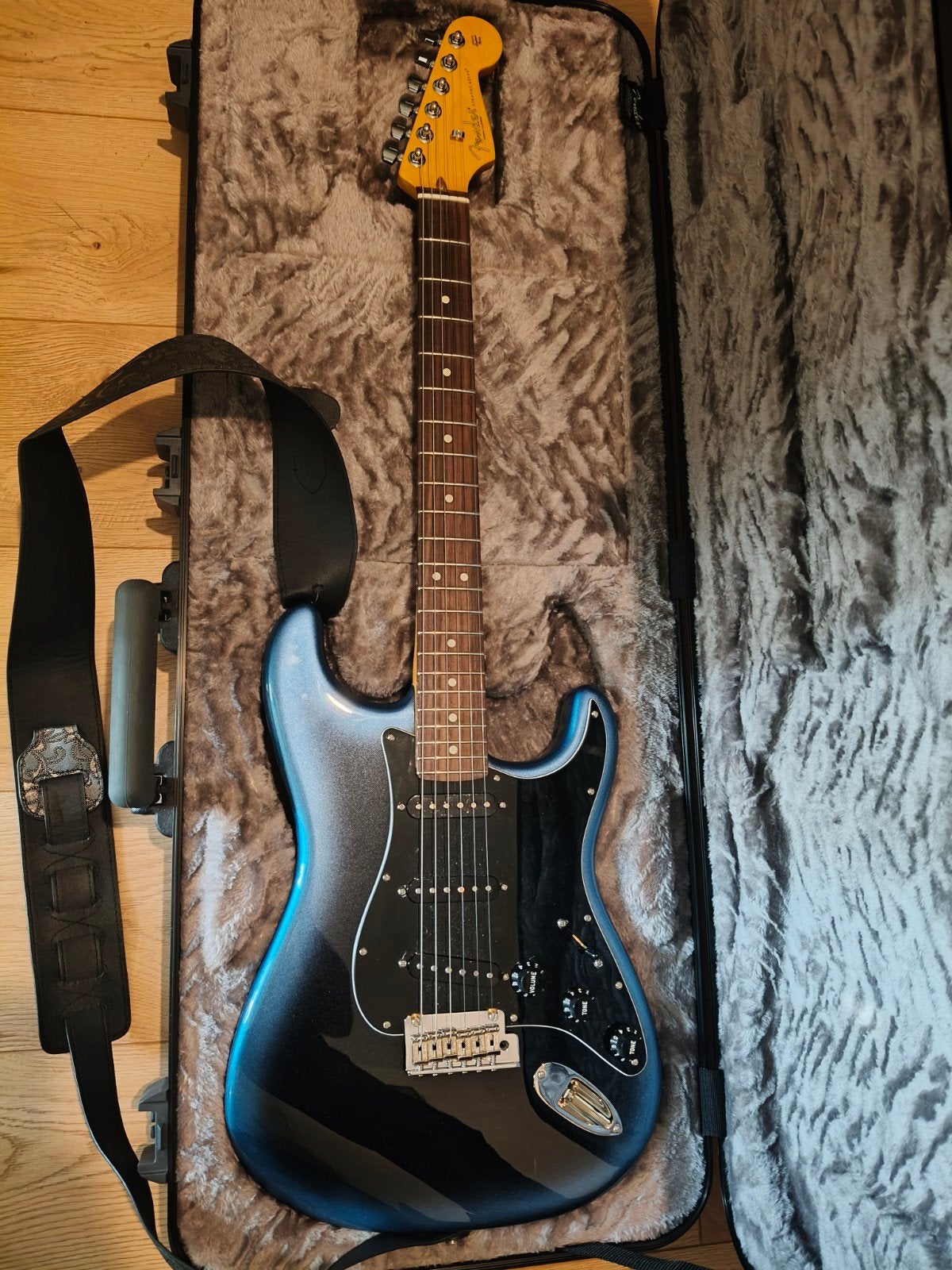 Fender American Professional II Stratocaster Dark Night, Muziek en Instrumenten, Snaarinstrumenten | Gitaren | Elektrisch, Ophalen