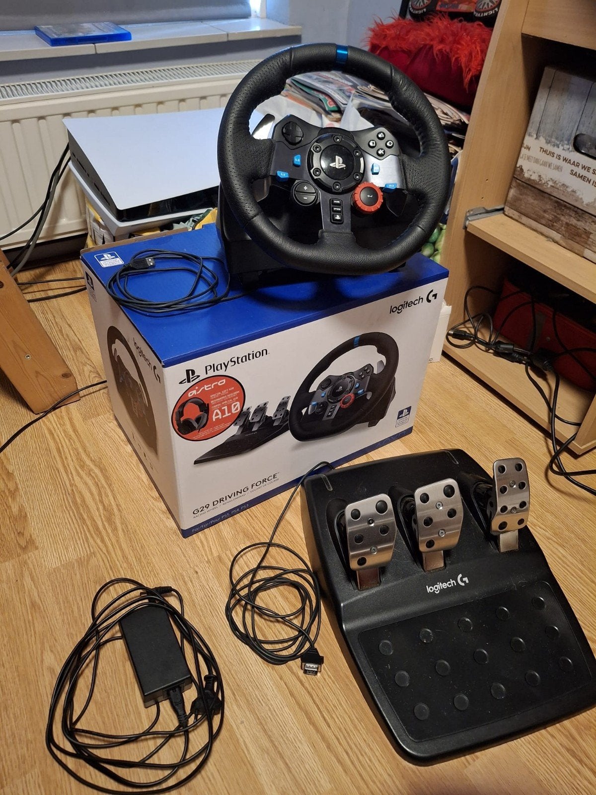 Logitech G29 Driving Force racestuur pedalen voor PC PS4/PS5, Spelcomputers en Games, Spelcomputers | Sony PlayStation Consoles | Accessoires