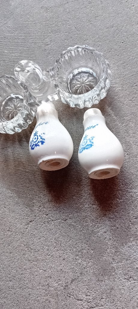 Peper en zoutstel oud setje klein puntje uit onderkant, Ophalen of Verzenden, Gebruikt