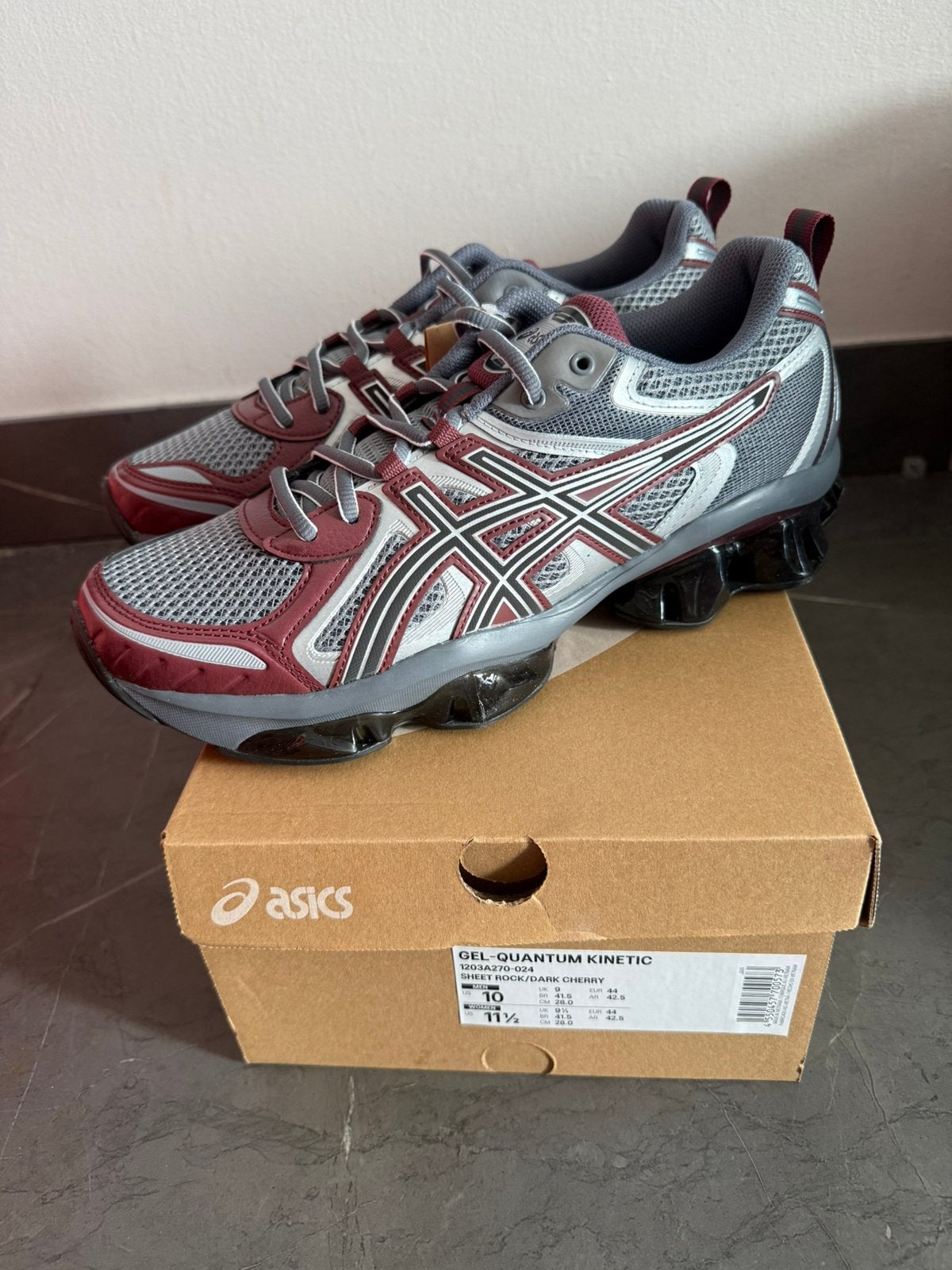 Asics gel quantum kinetec - dark sherry EUR 43,5 |44, Hardloopschoenen, Nieuw, Ophalen of Verzenden, Hardlopen