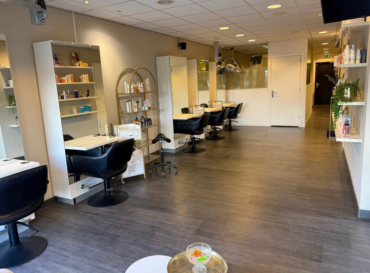 Hellevoetsluis Salon Werkruimte te huur vanaf €50per dag