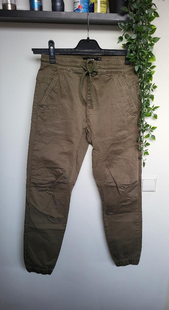Pull & Bear groene heren cargo broek | Maat XS | nieuw, Kleding | Heren, Broeken en Pantalons, Nieuw, Maat 46 (S) of kleiner, Groen