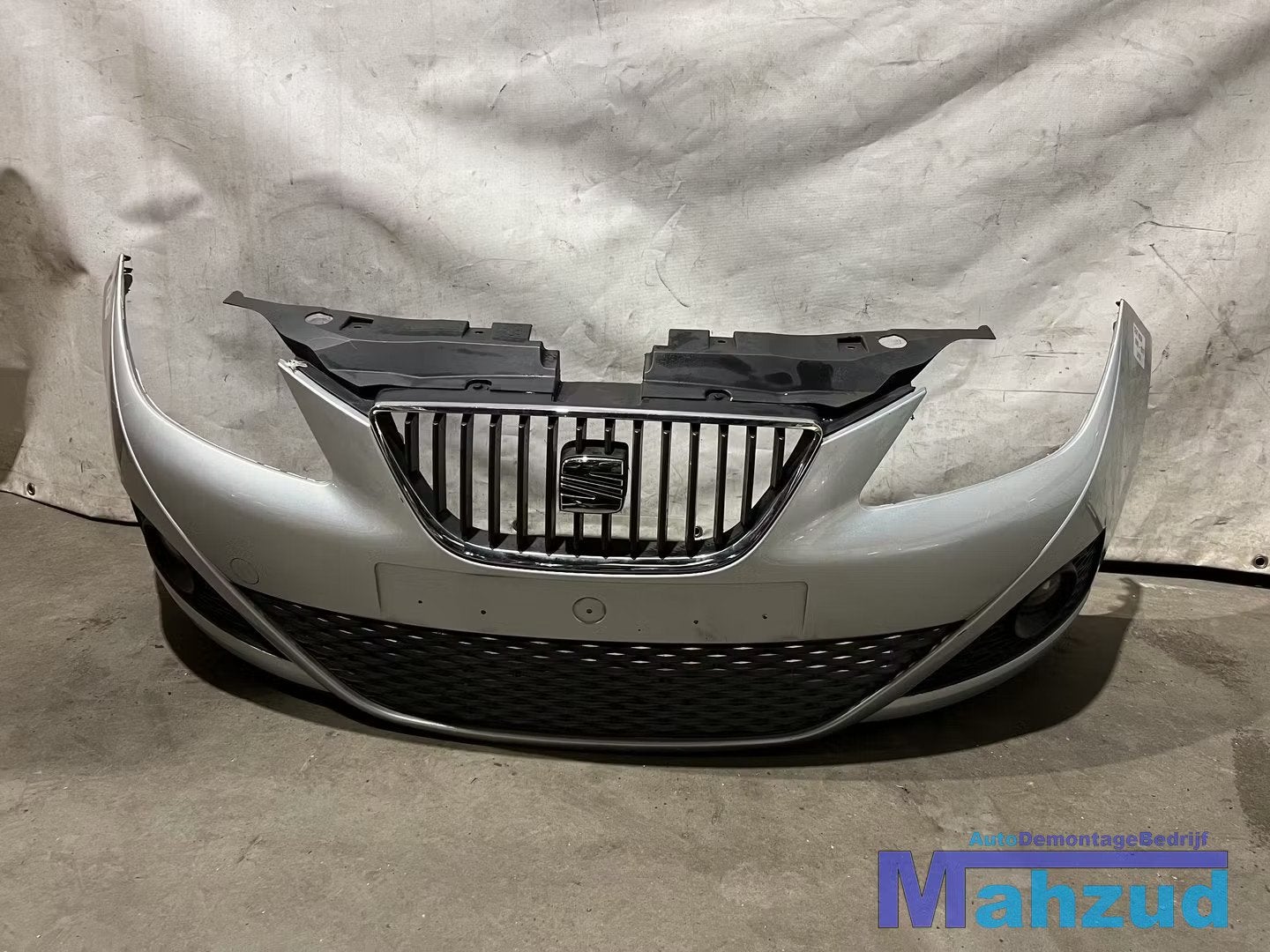 SEAT IBIZA 4 Grijs zilver LA7W voorbumper bumper voor 2008-2, Gebruikt, Voor, Autovia A-2, Km 585 585
08760  Martorell, ES, Ophalen of Verzenden