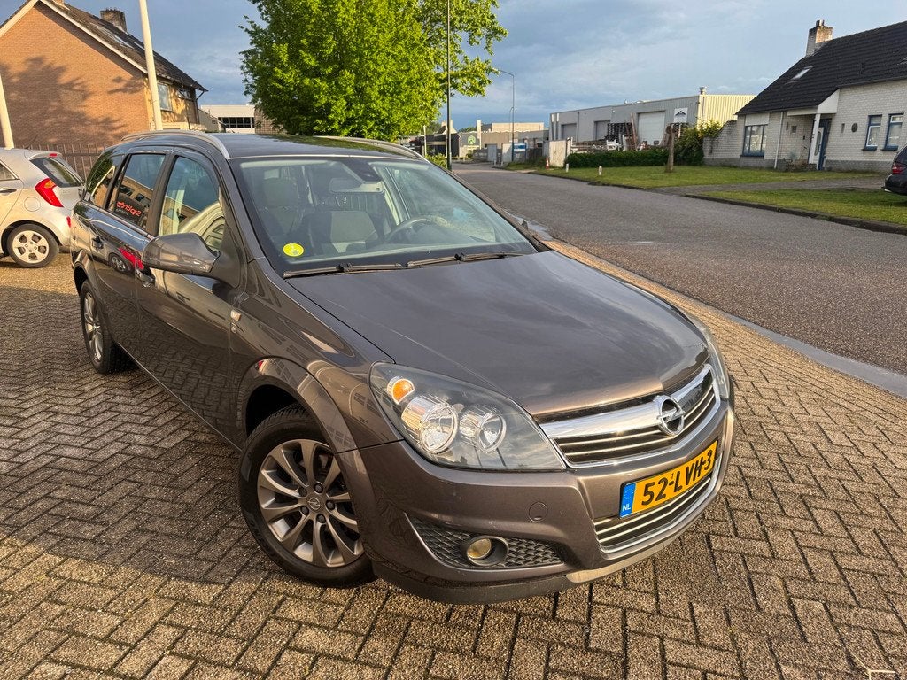 Opel Astra Wagon 1.6 111 years Edition Airco,Trekhaak,New AP, Voorwielaandrijving, 15 km/l, Gebruikt, 116 pk