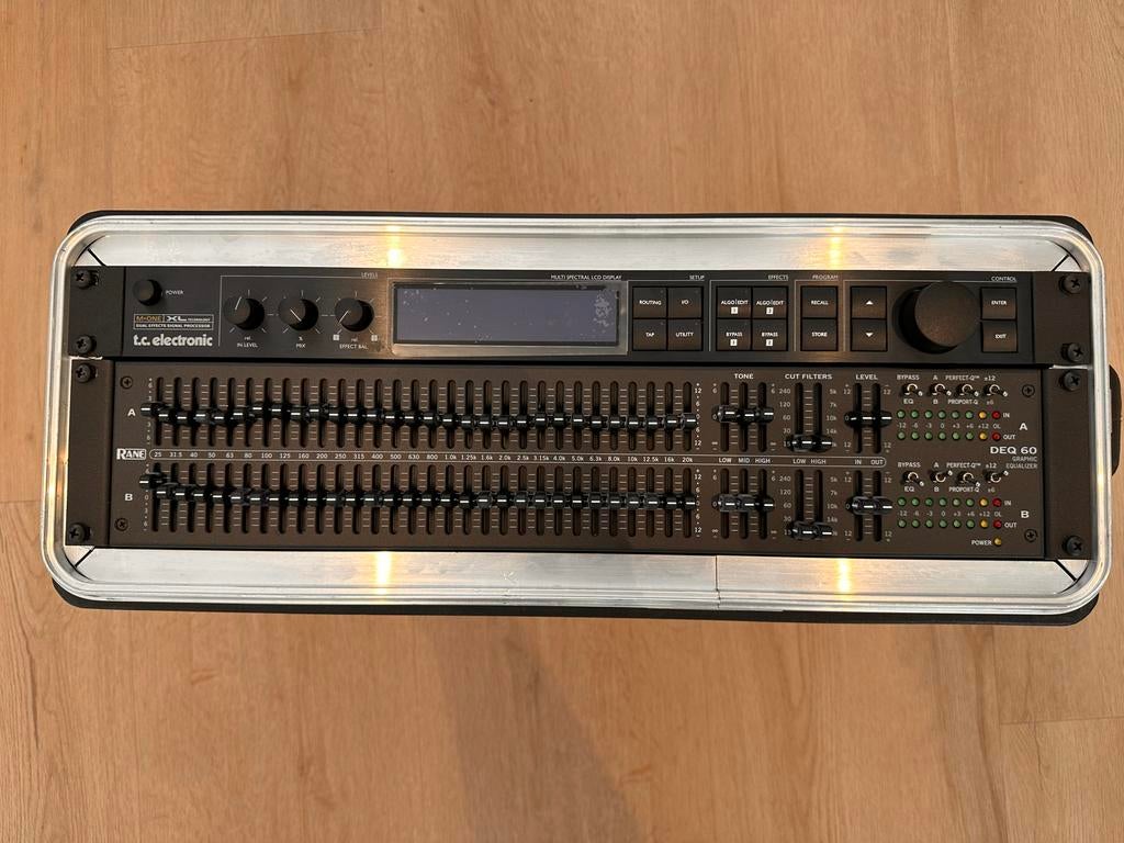 TC Electronic M-One XL & Rane DEQ 60 in Flightcase, Ophalen of Verzenden, Gebruikt, Equalizer
